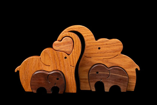Wood Elephants Animal Families with Heart Table Decoration Wedding Gift Guest Gift Natural Wood Decorative Puzzle Gift Idea Engagement (4 Elephants with Heart)